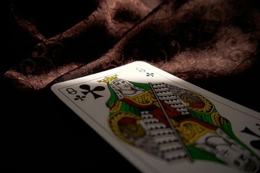 Wie Online-Casinos Geld verdienen: Das Geschäftsmodell hinter dem Glücksspiel Wie Online-Casinos Geld verdienen: Das Geschäftsmodell hinter dem Glücksspiel